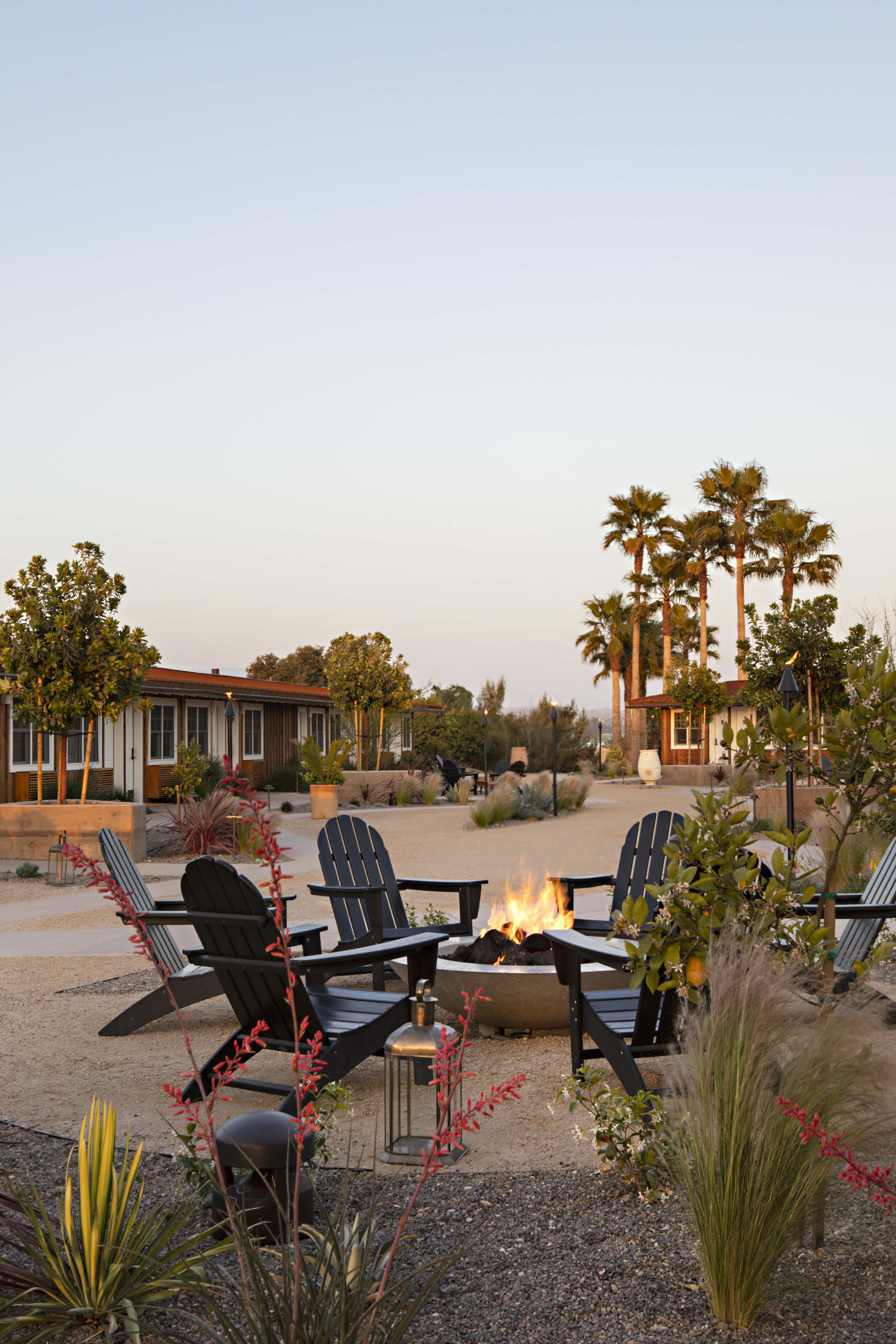 00-skyview-courtyard