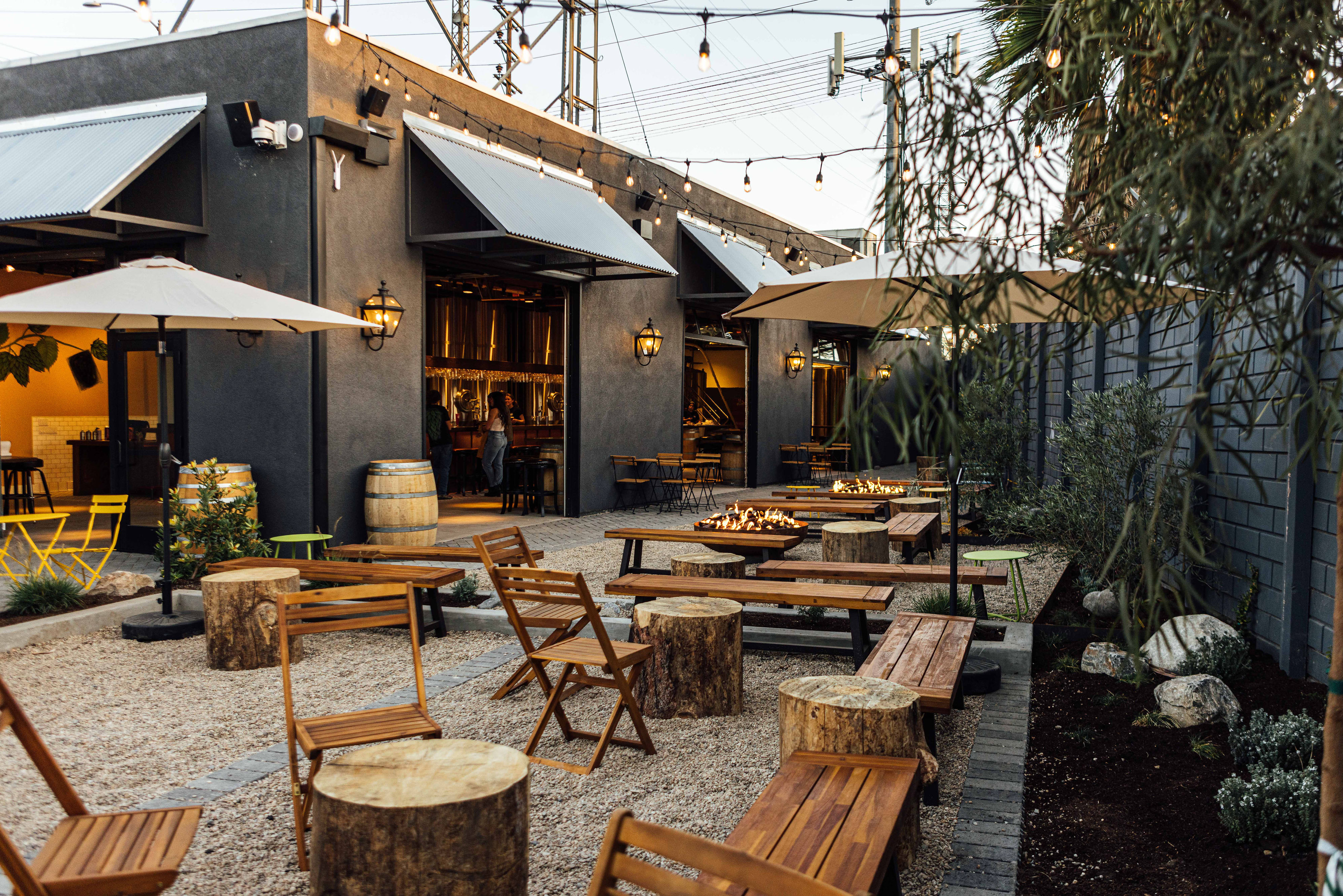 01_urban-backyard_benny-boy-brewing_credit-marie-buck