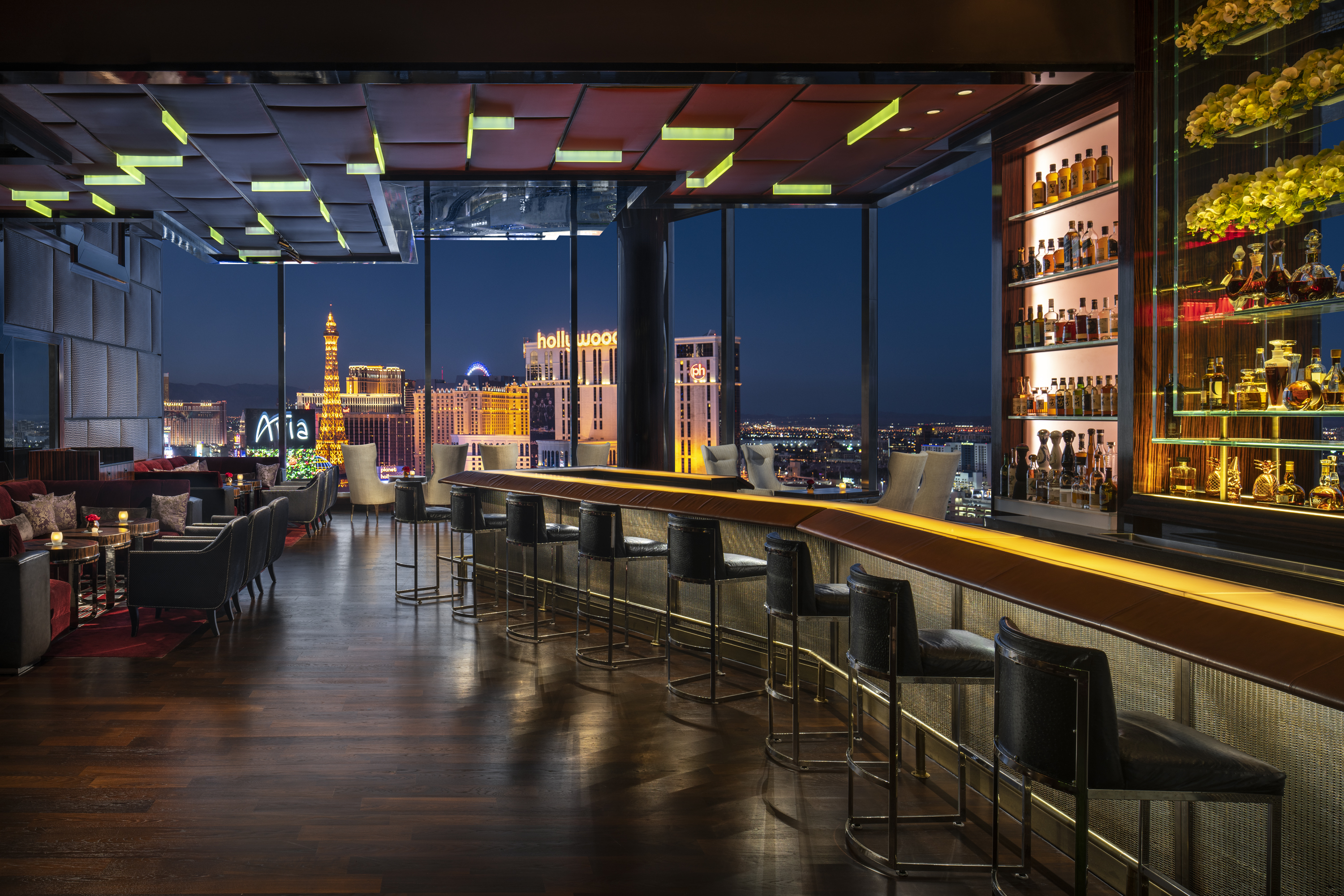 05-sky-bar