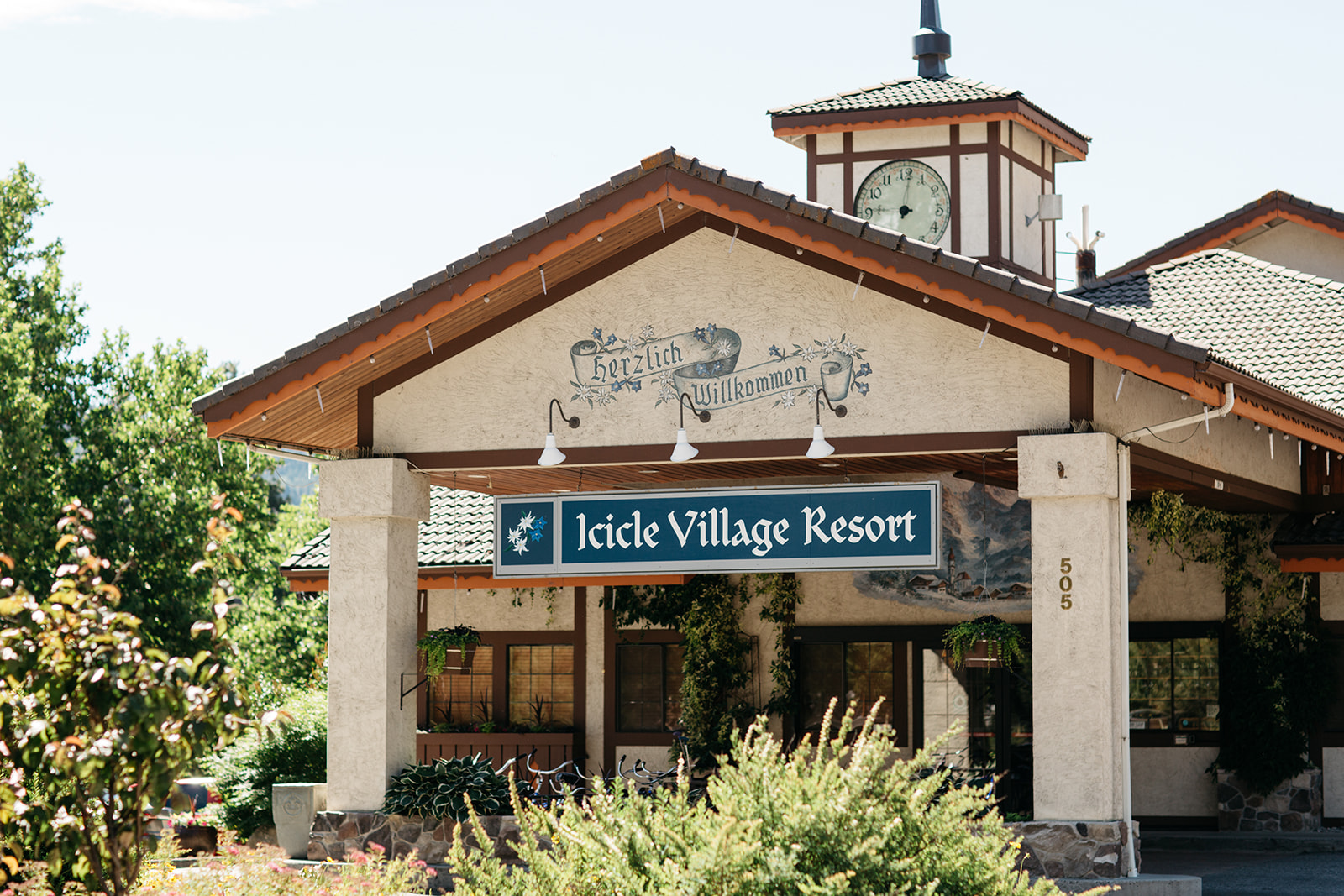 icicle-village-resort