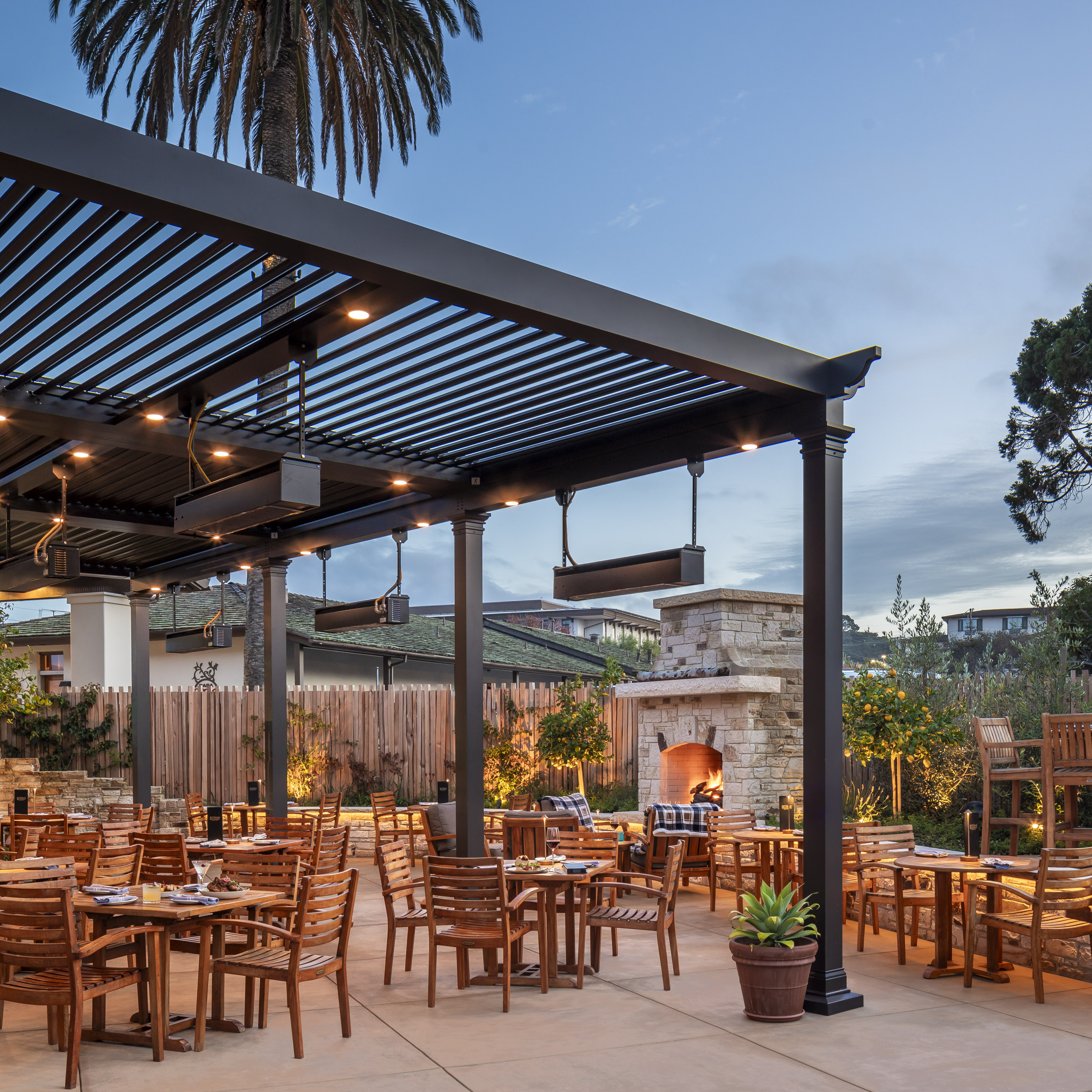 esteban-restaurant-patio