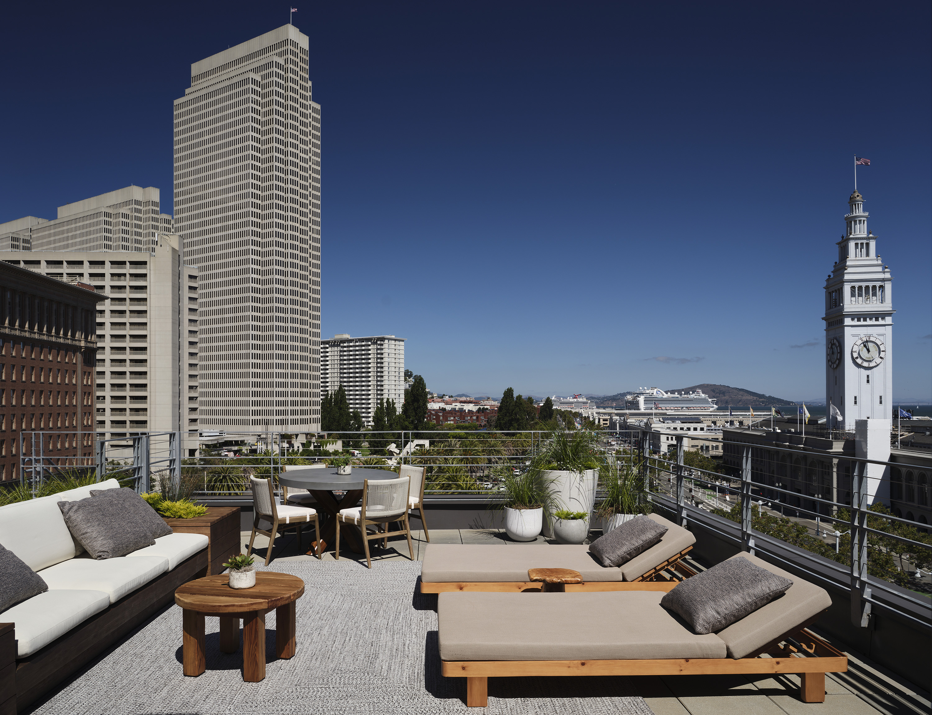 1-hotel-sf-ferry-house-suite-terrace
