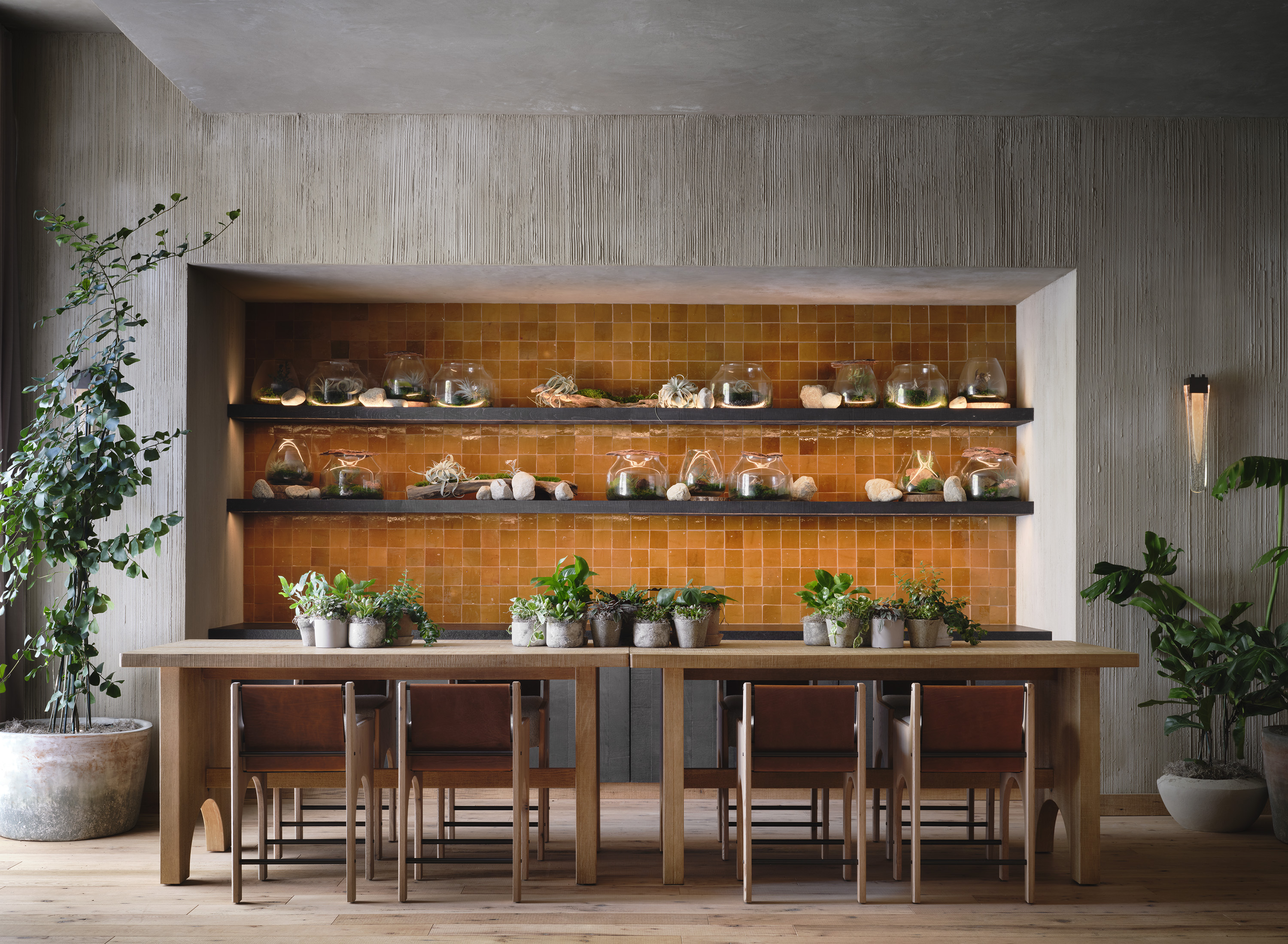 1-hotel-sf-west-lounge-communal-table