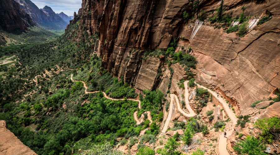 angels-landing-trail-zion-national-park-ut