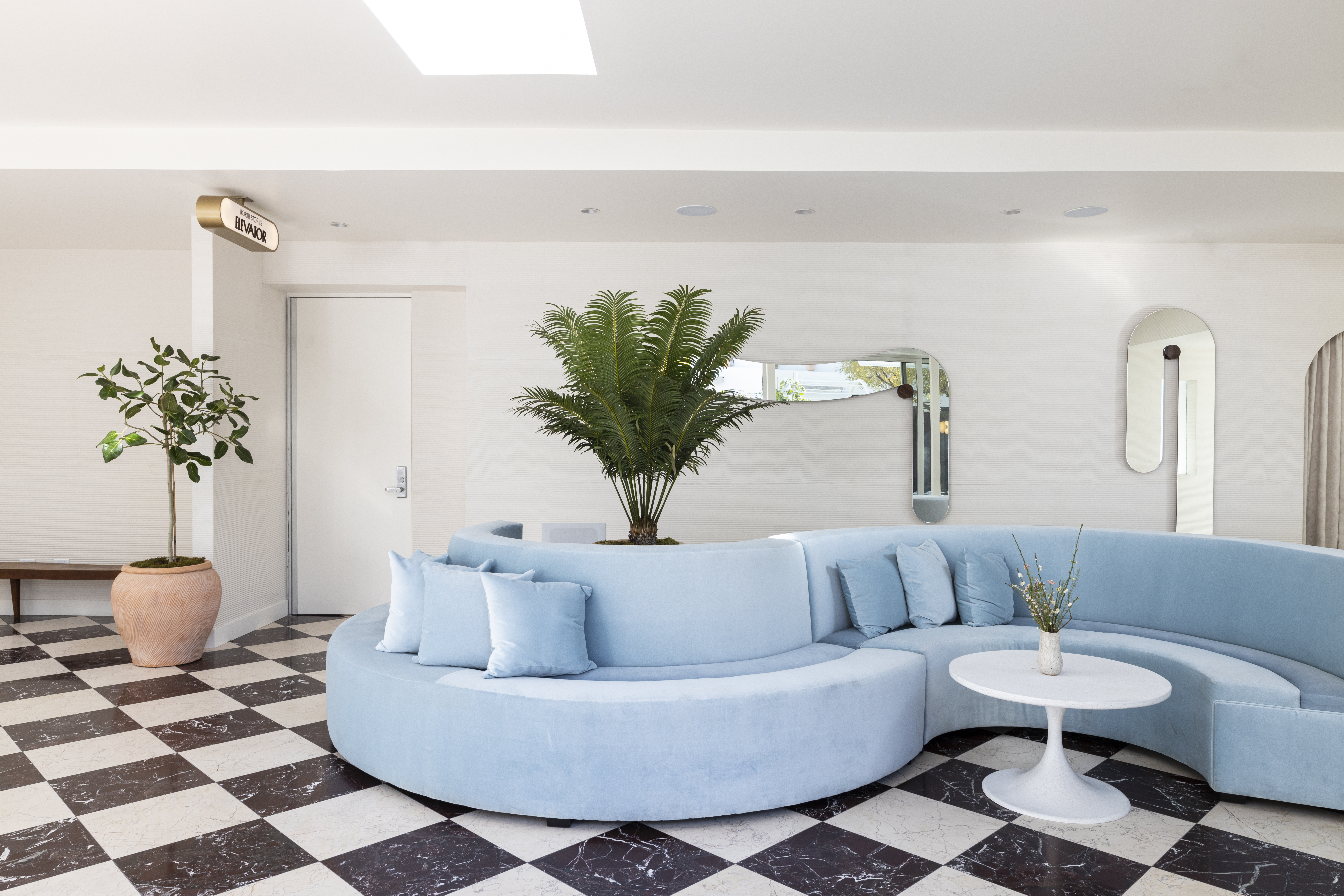 159553-short-stories_lobby-4_stefan-merriweather