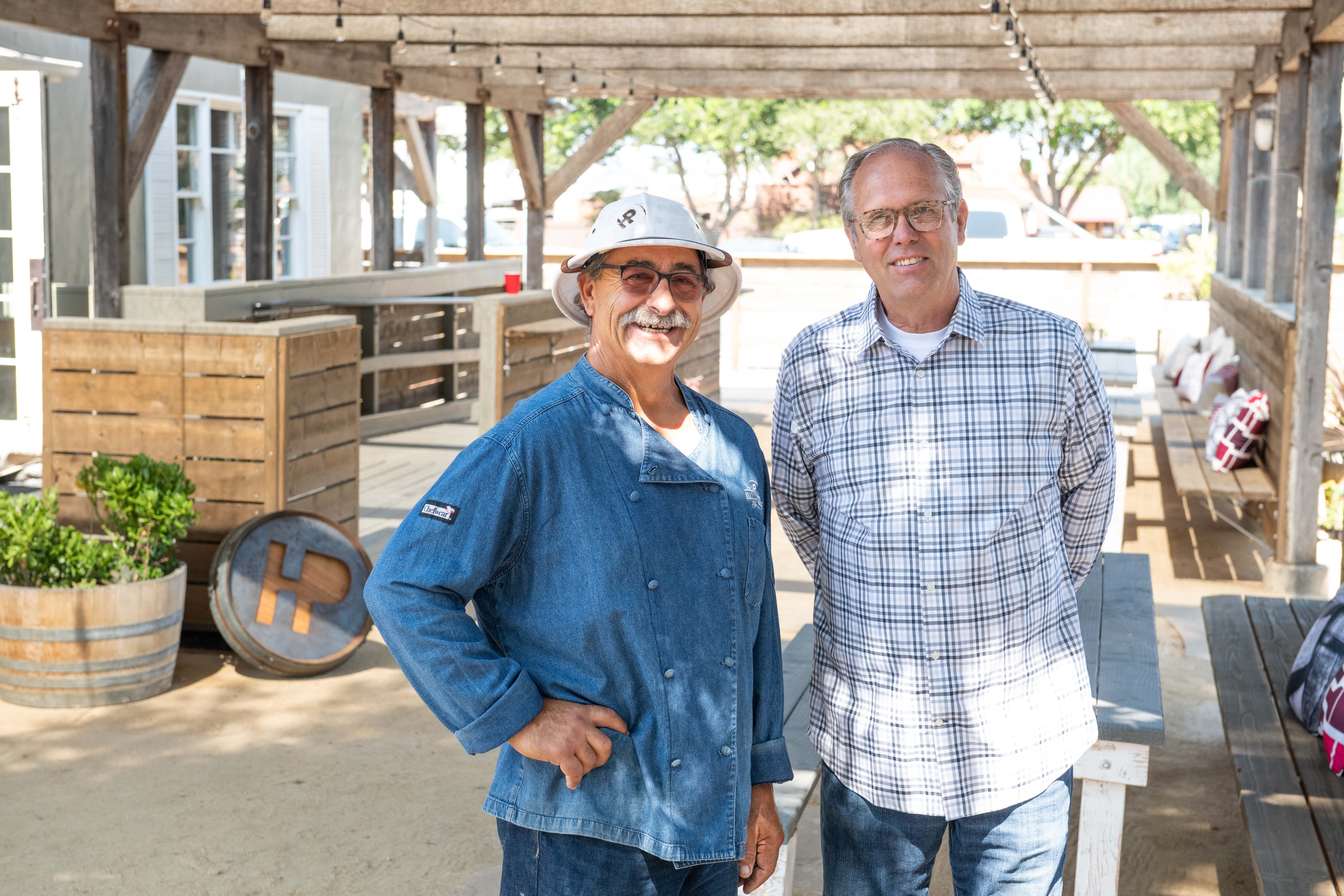 18_0818_hitching_post_010