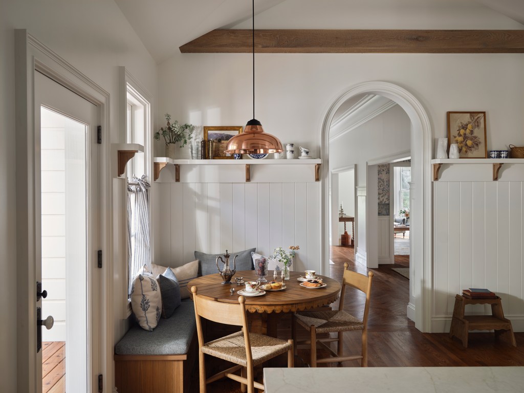 Dining Nook in Mendocino Italianate House by Atelier Julienne