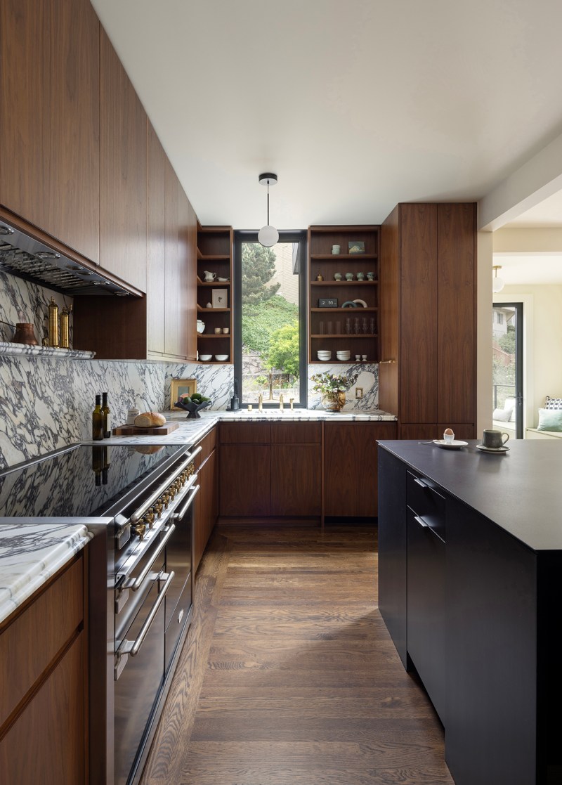 Sunset Edwardian Family Kitchen