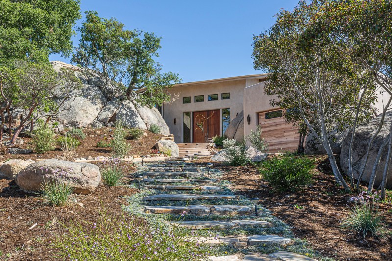 The Serenity Project – Under the Oaks