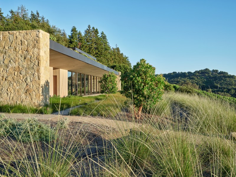 Toro Canyon Residence