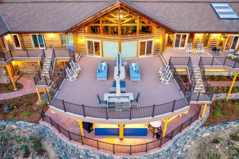 Mountain View Retreat in Morrison, CO Featuring Deckorators® Voyage Decking with Surestone® Technology in Tundra and Mesa