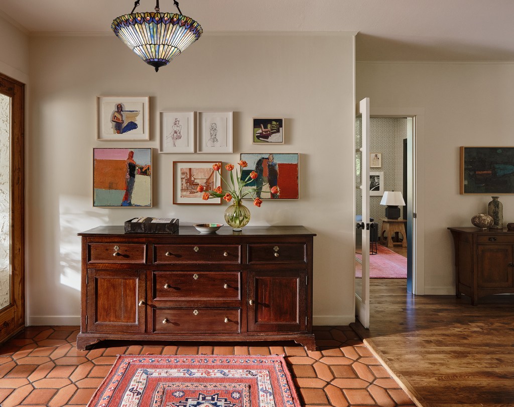 Entry in Palo Alto House by Chantal Lamberto
