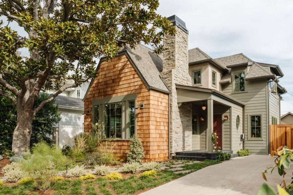 Exterior Studio City House by Merchant & Mercantile
