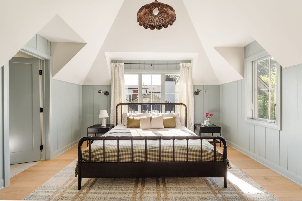 Junior Suite Studio City House by Merchant & Mercantile