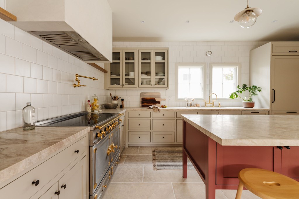 Kitchen Studio City House by Merchant & Mercantile