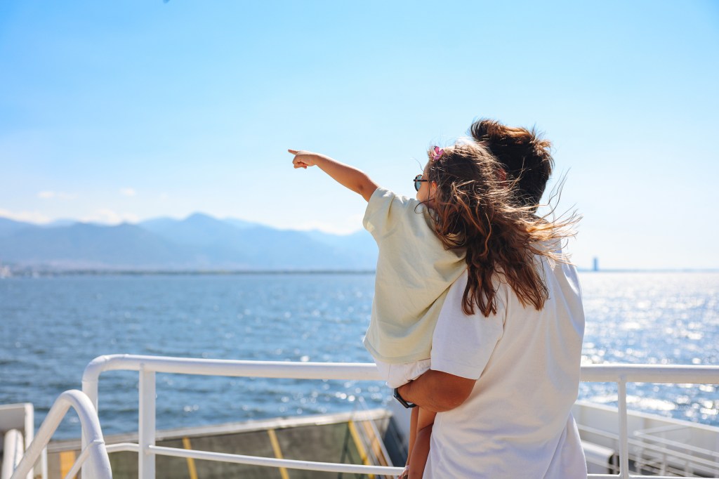 Sightseeing Cruise