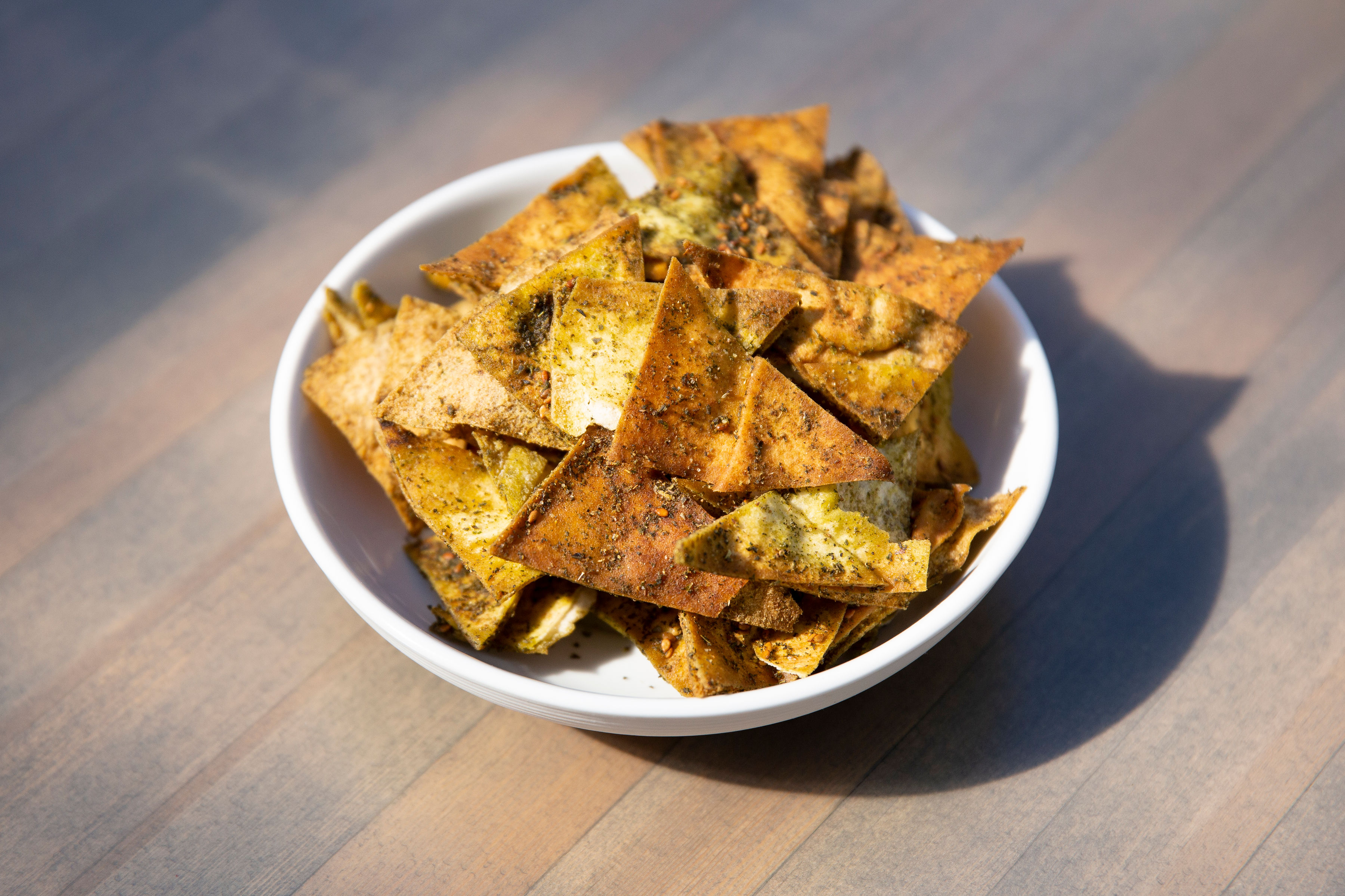 zaatar-spiced-pita-chips