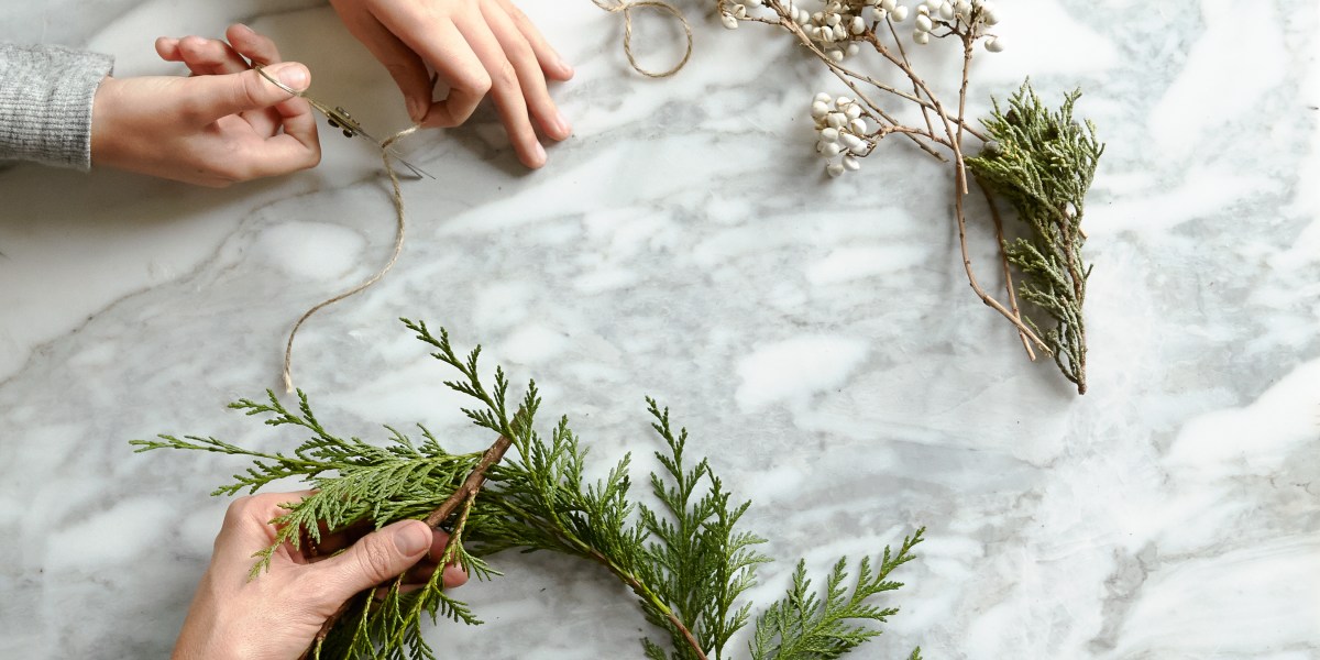 Make an Evergreen Yule Wreath