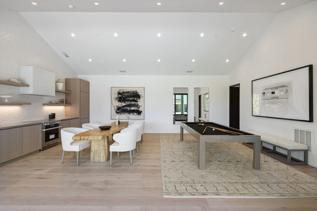 white oak floors in kitchen