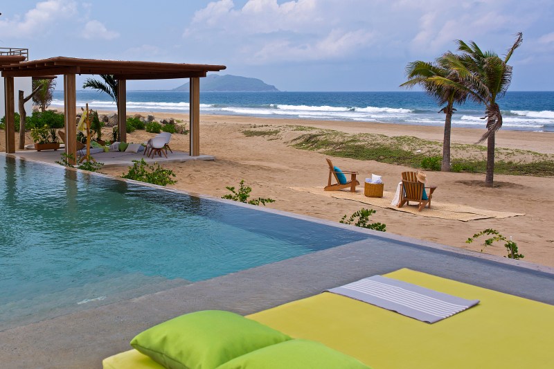 Marea Beachfront Villas