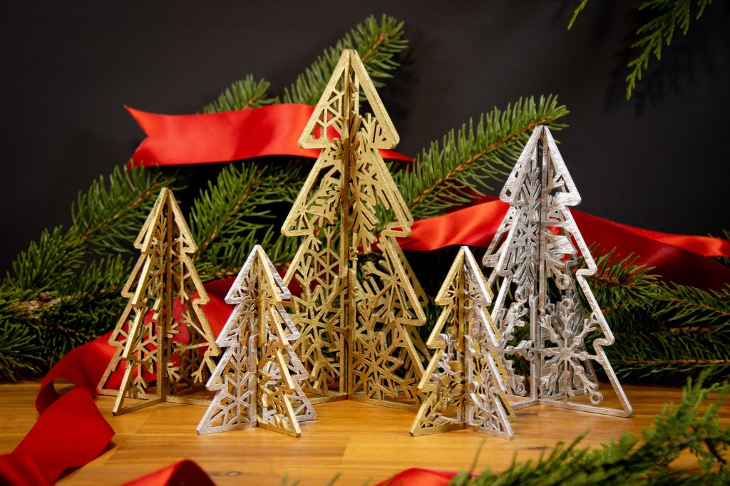 Garlands, Trees, and Stockings: Check out These Etsy Shops for Unique Holiday Decor