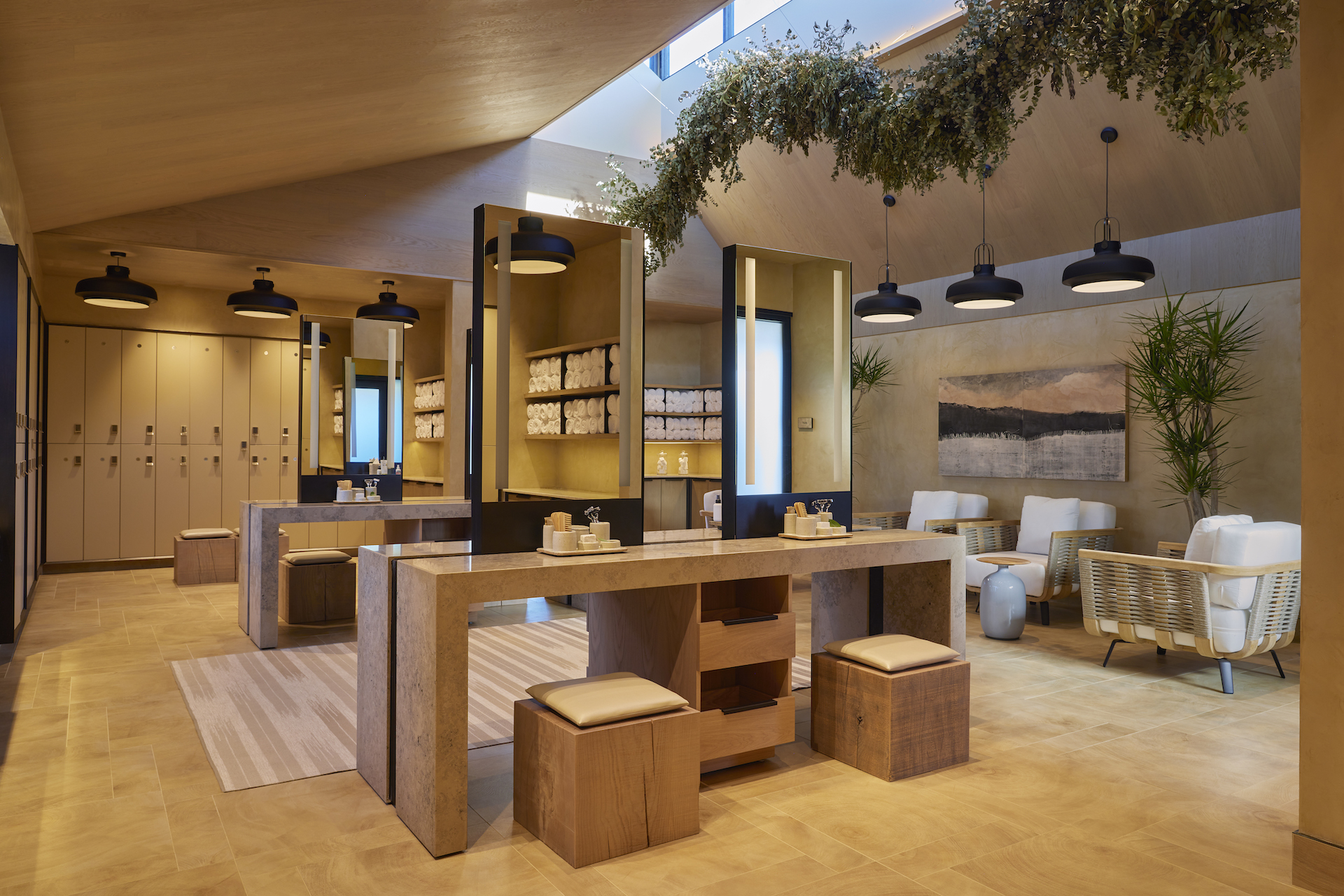 halehouse-wellness-locker-room