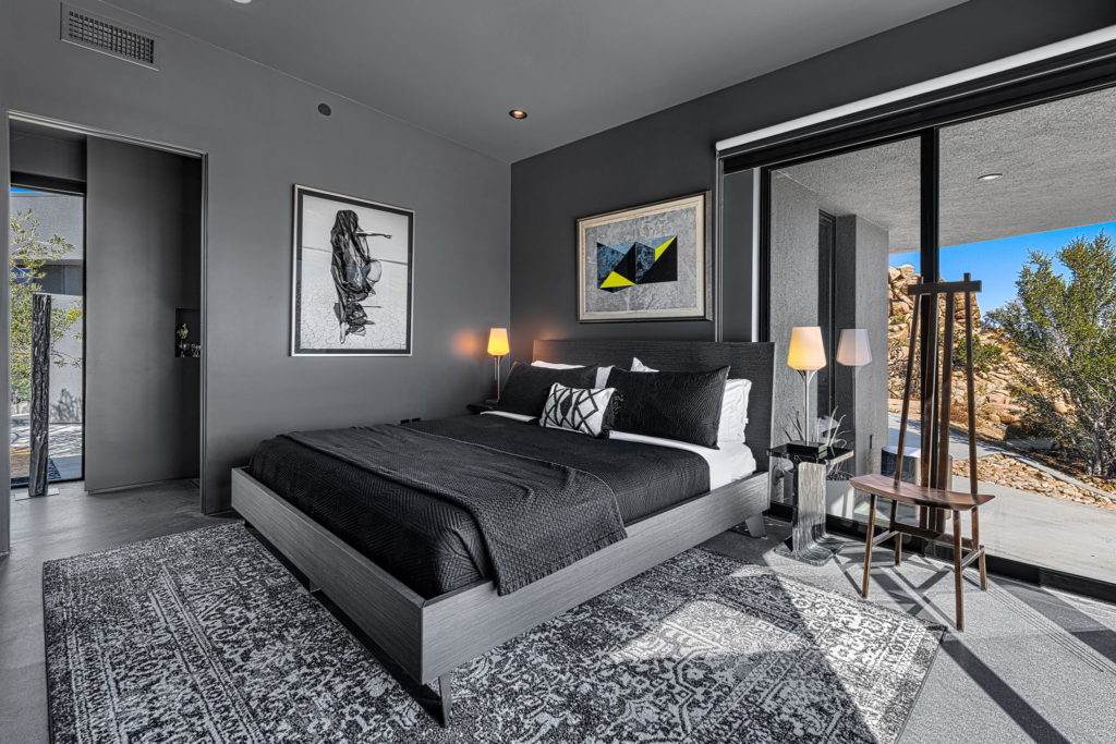 Black Desert House in Joshua Tree