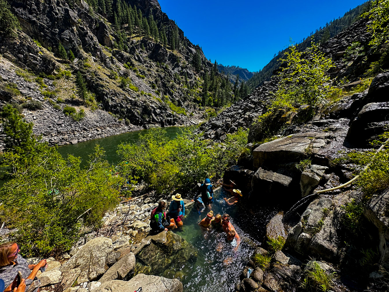 relaxing-in-a-hot-spring-on-the-main-salmon-river