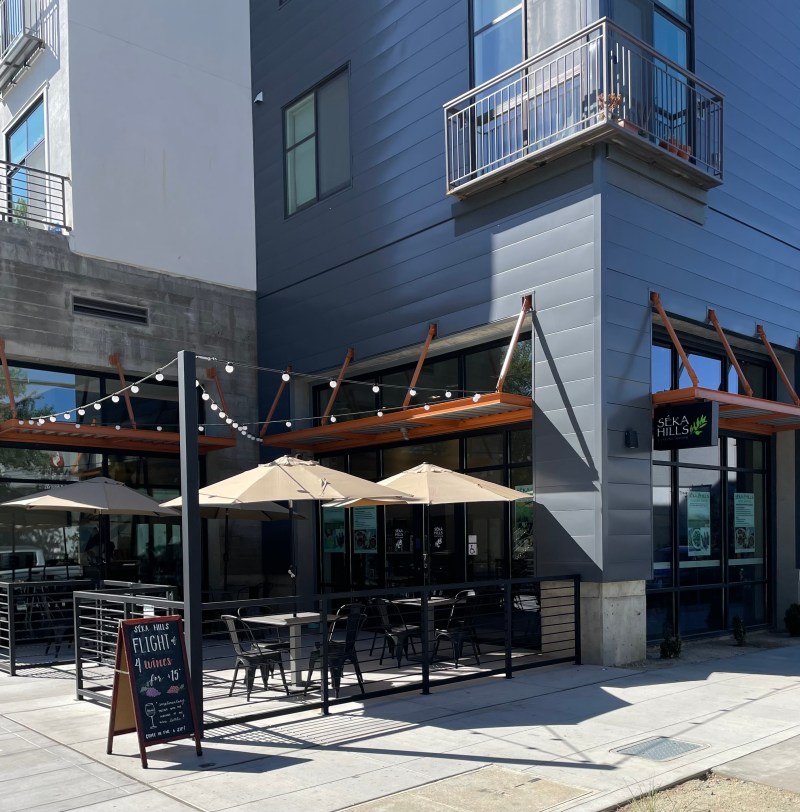 Séka Hills Tasting Room