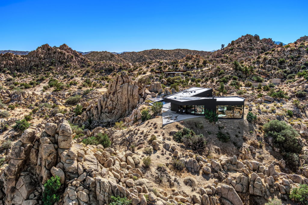Black Desert House in Joshua Tree