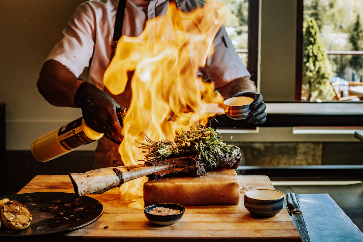 the-stoke-rye-52-oz-flaming-tomahawk
