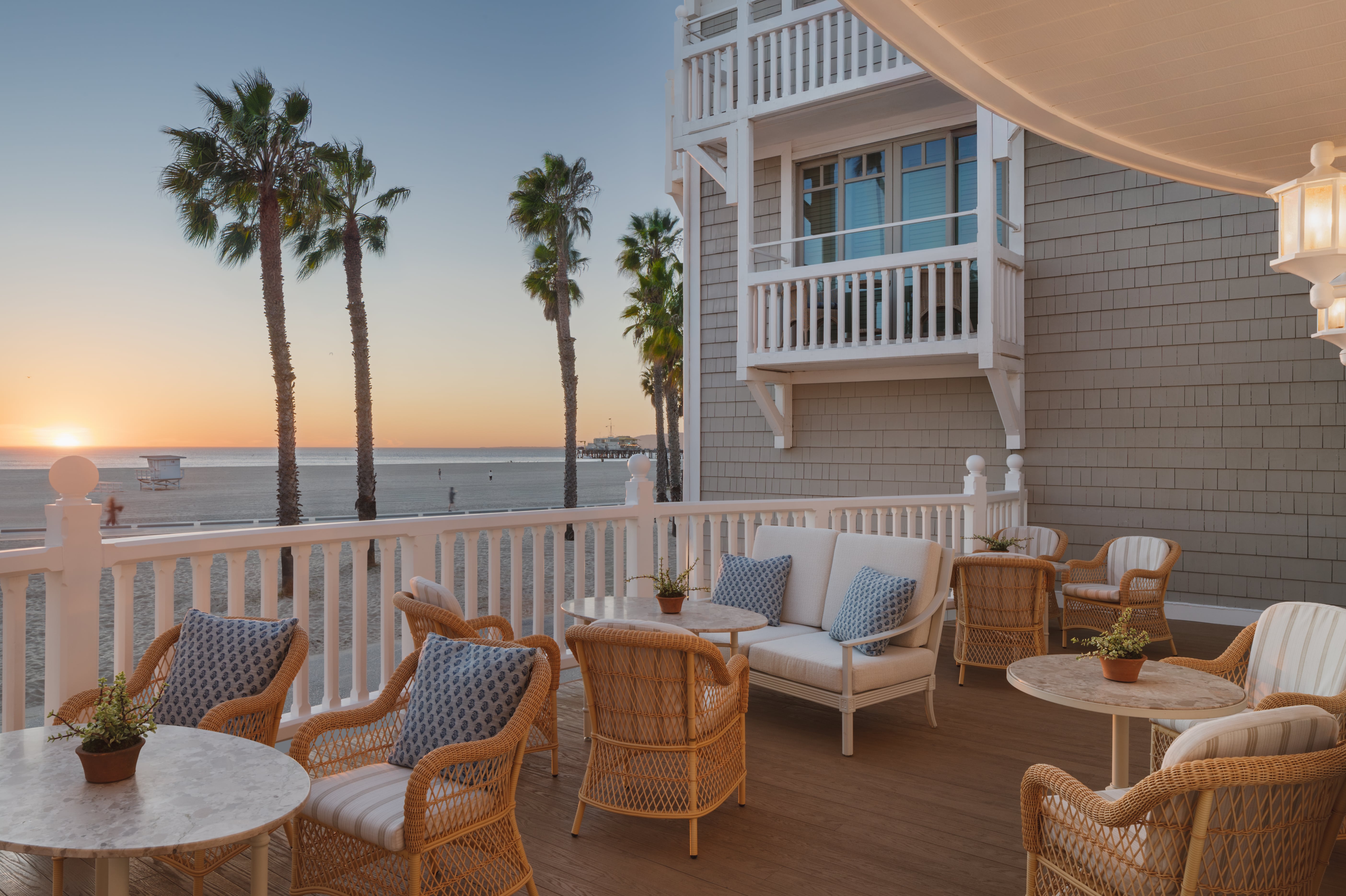 living-room-terrace