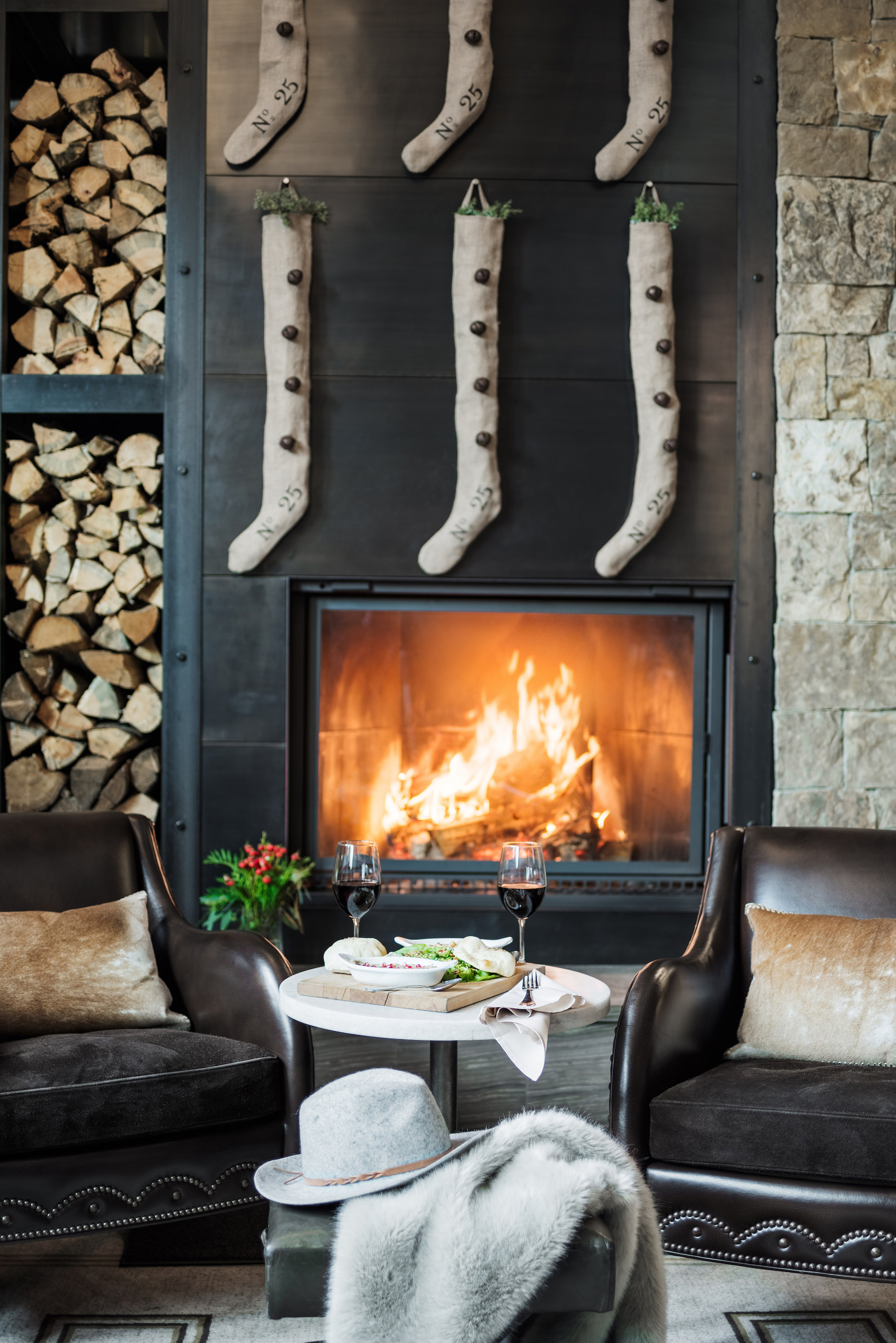 fireplace-at-figs