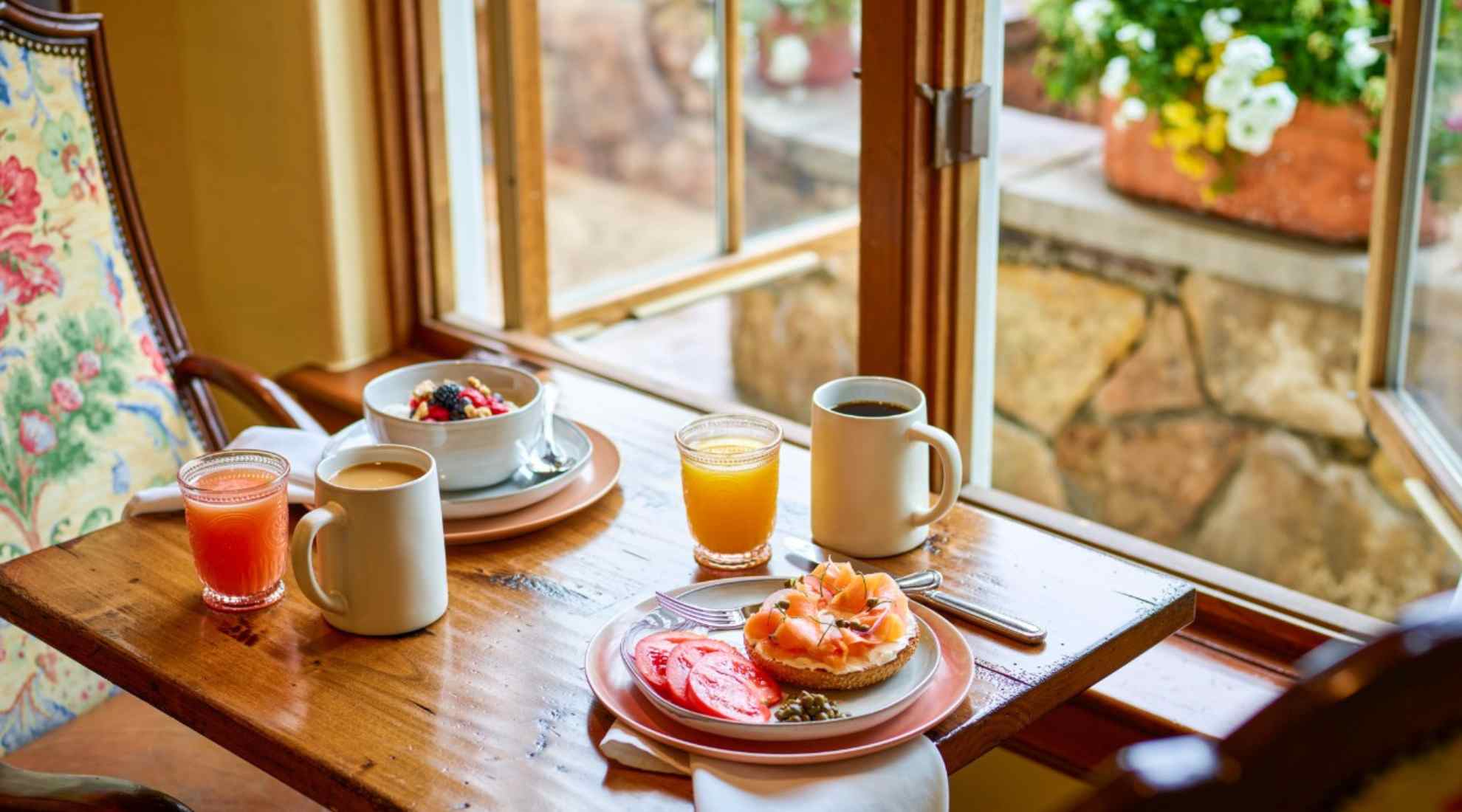 complimentary-breakfast