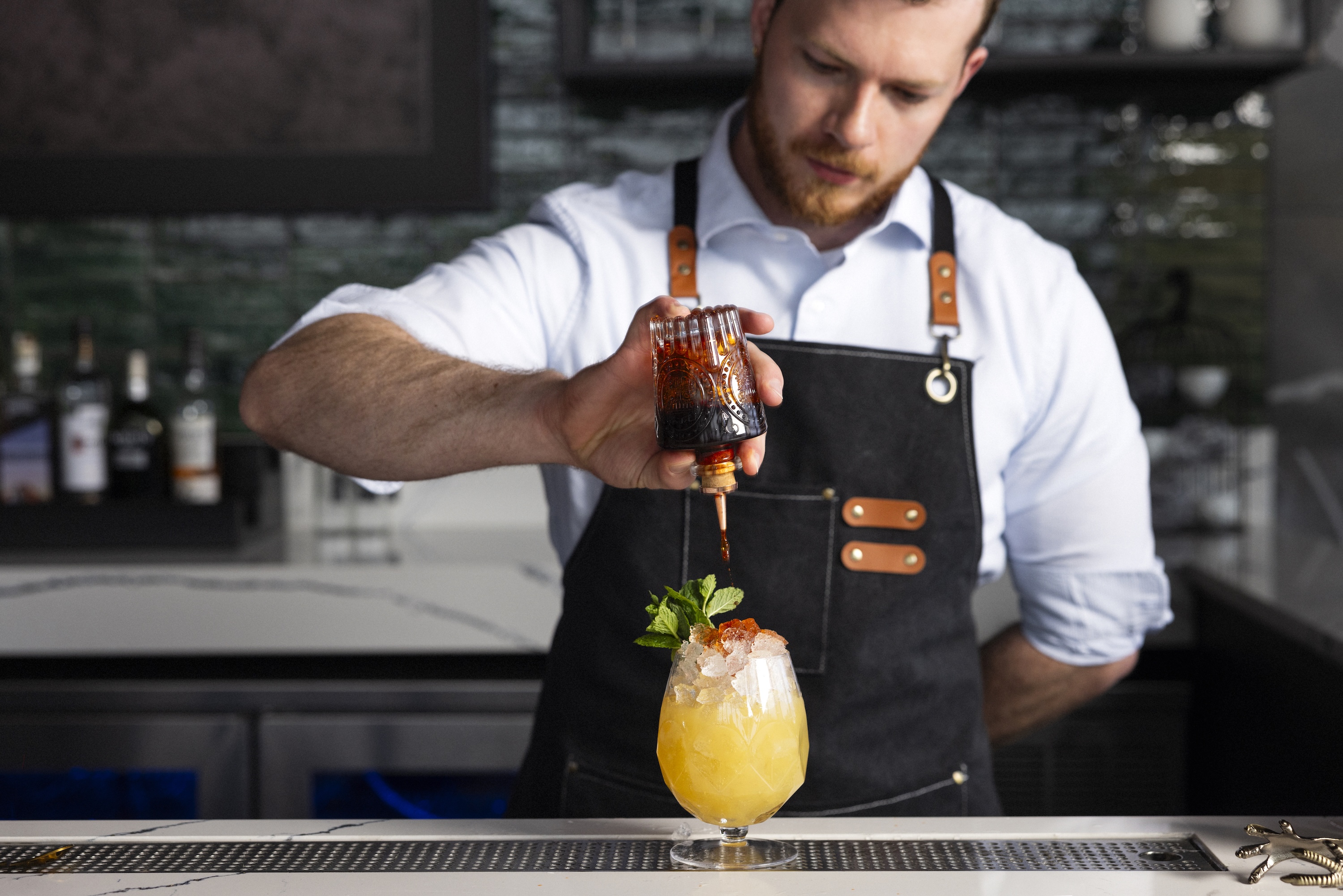 the-lookout-bars-understated-cocktail-program-champions-innovation-and-unique-presentation