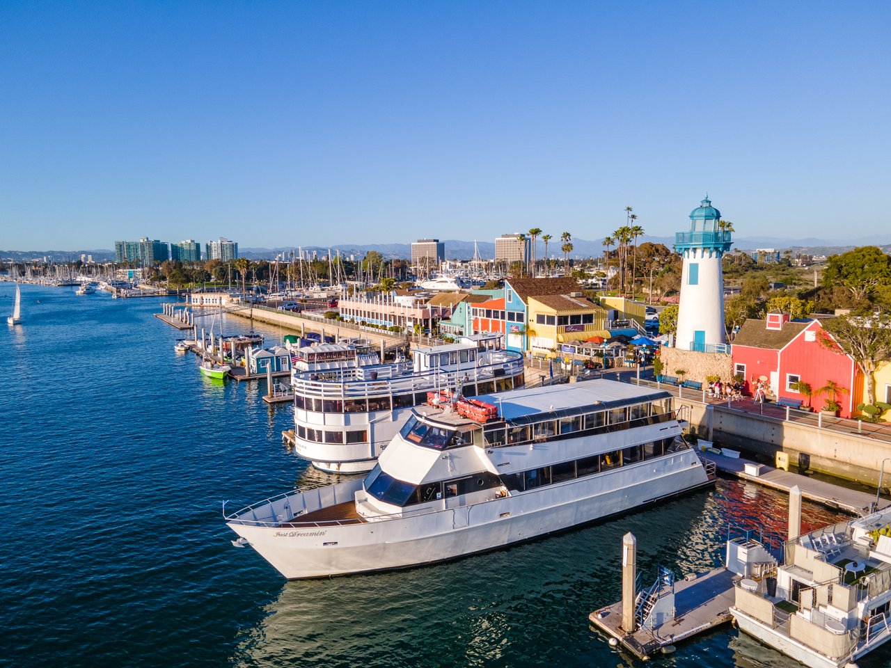 stroll-fishermans-village-a-charming-new-england-style-seaport-replica-with-picturesque-marina-views-and-serene-harborfront-ambiance
