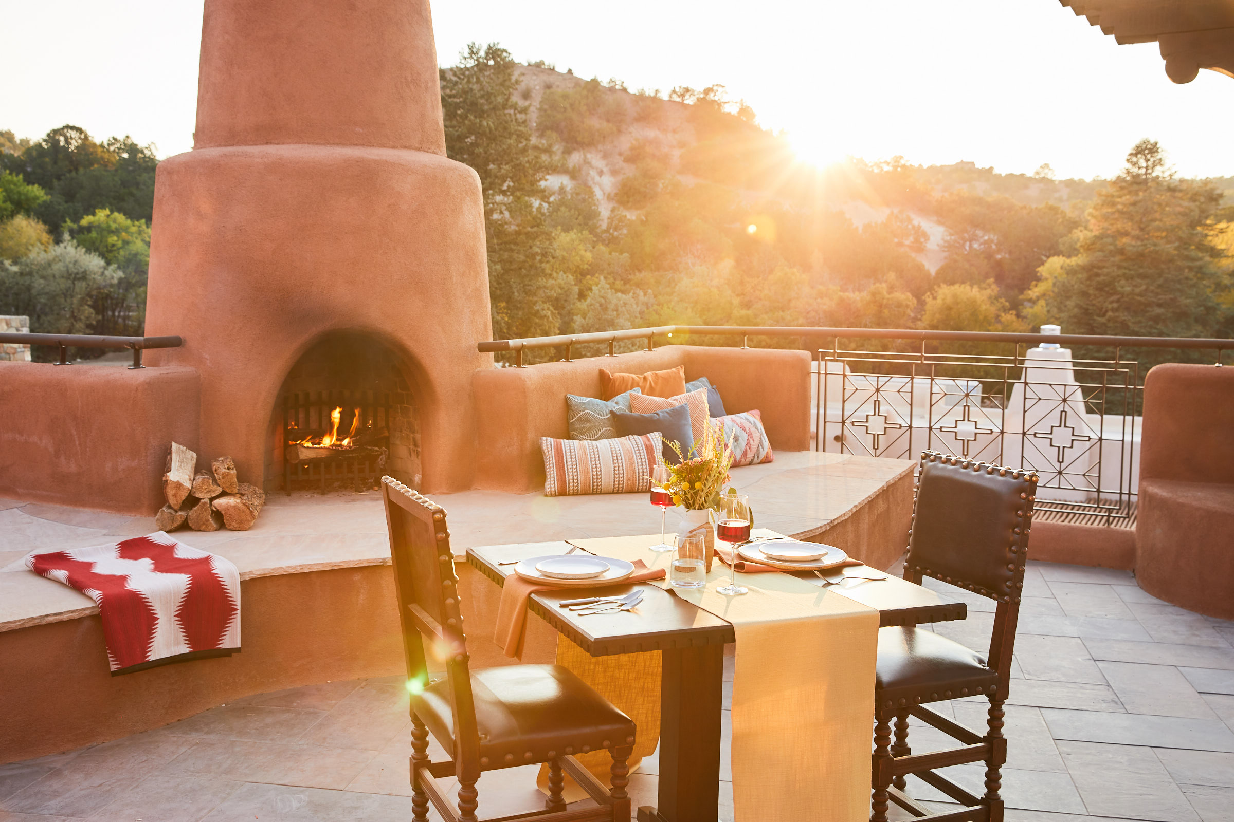 bl_dine_sky-fire_outdoor_2021_80374