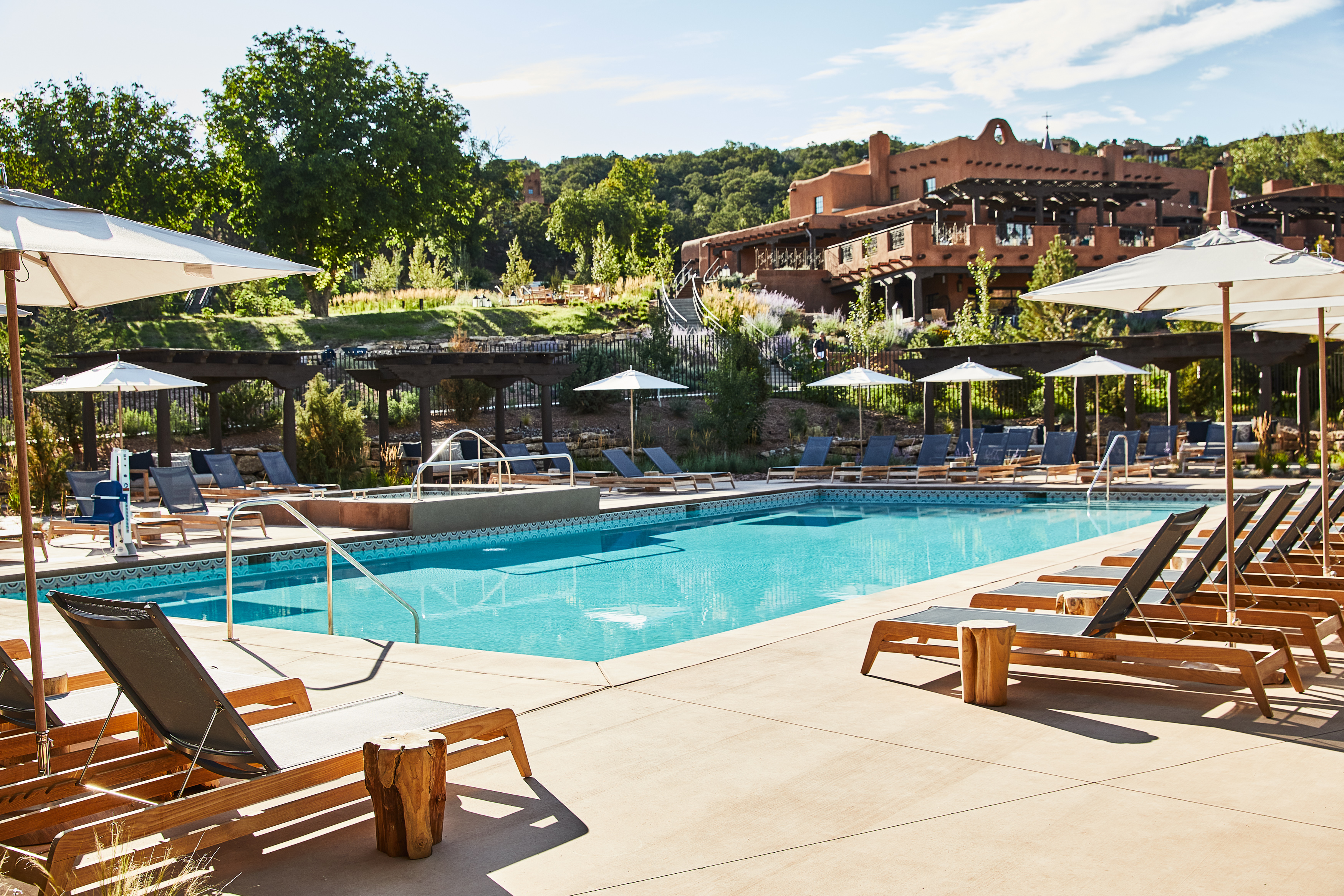 bl_public-spaces_pool_2021_3958