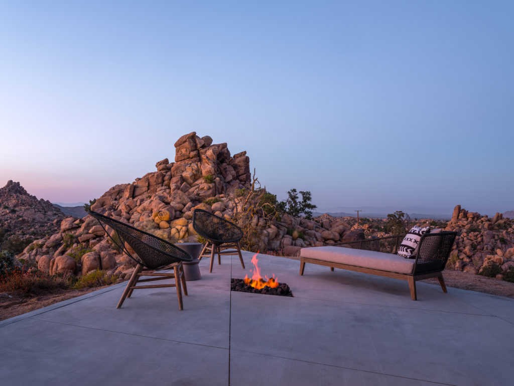 Black Desert House in Joshua Tree