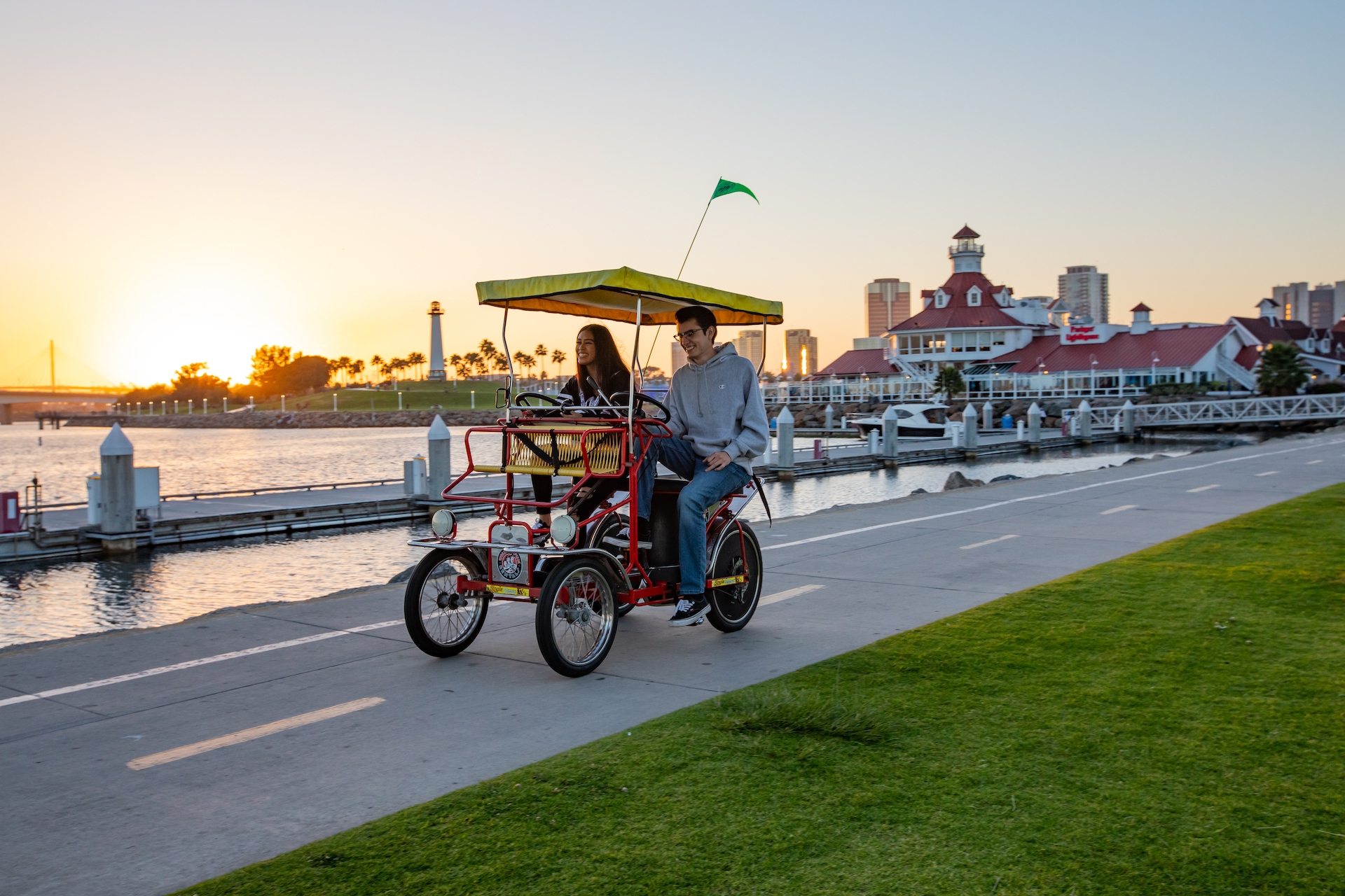 long-beachs-pedestrian-bike-paths-include-this-three-mile-stretch-along-the-beach-with-bike-rentals