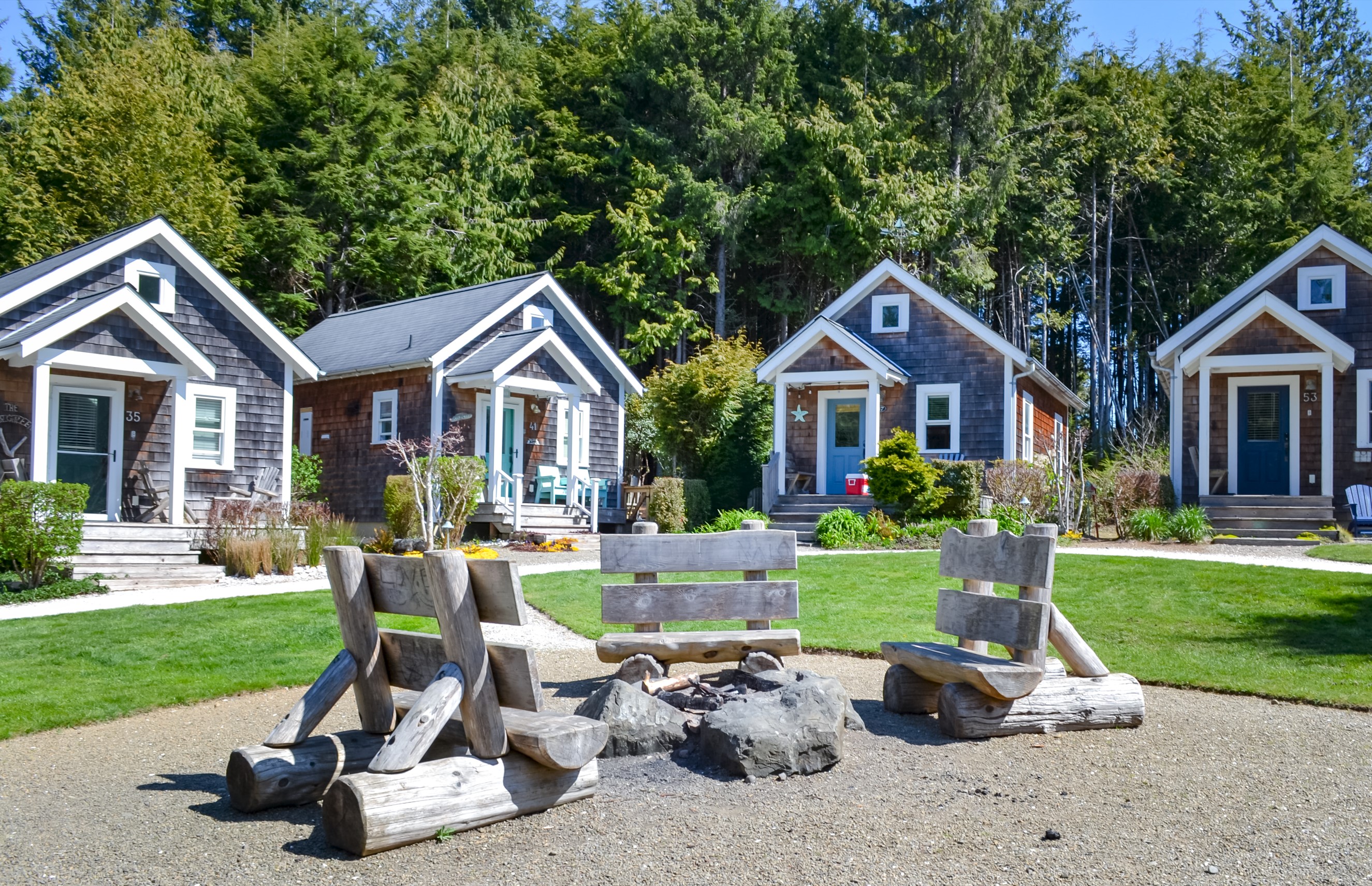 beach-camp-cottages