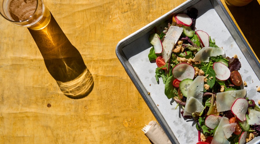 Green Salad with Manchego recipe