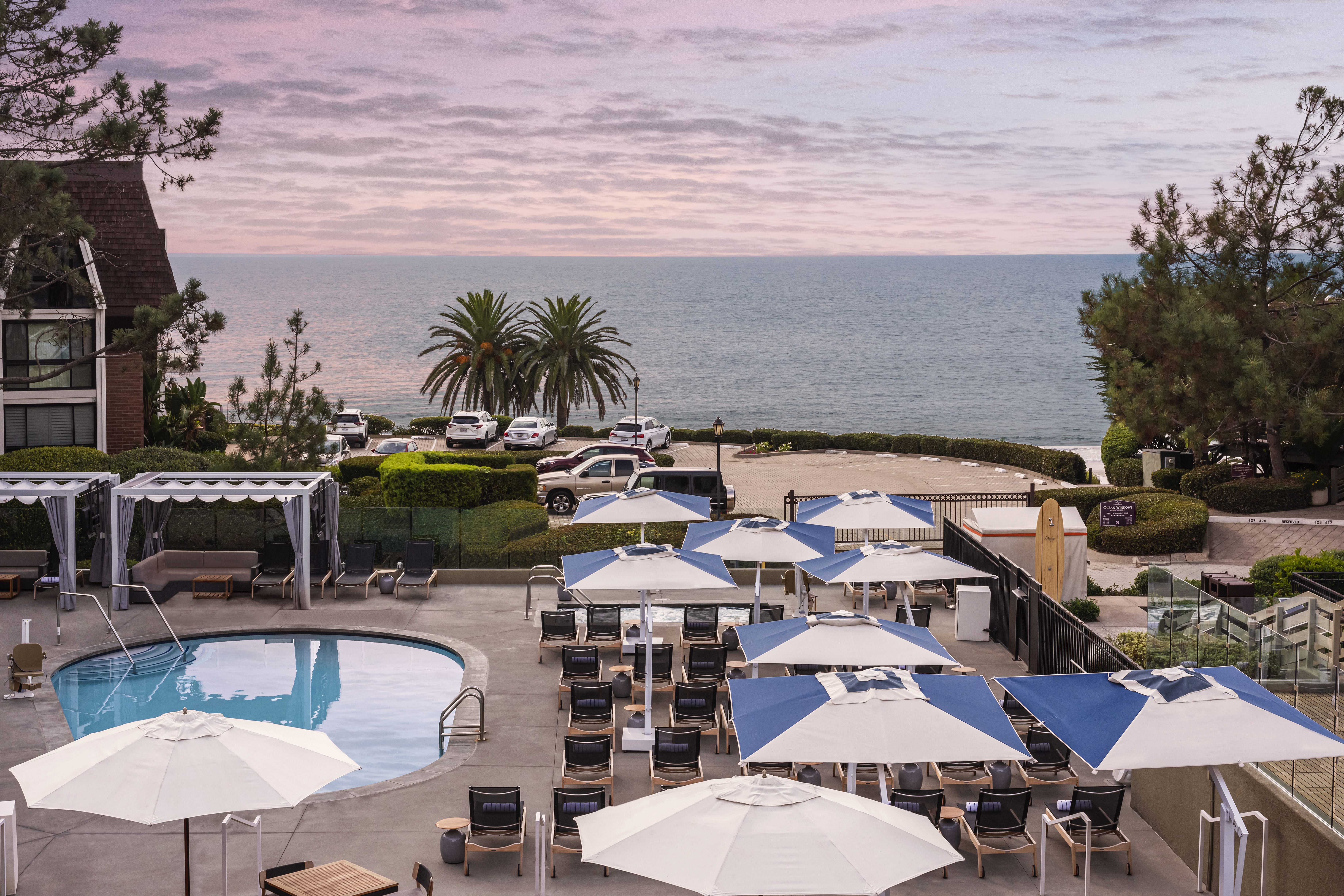sunset-pool-deck