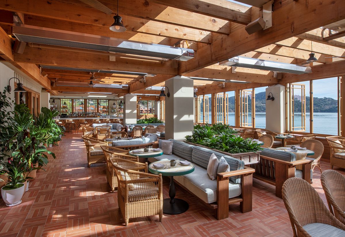 the-bungalow-kitchen-by-michael-mina