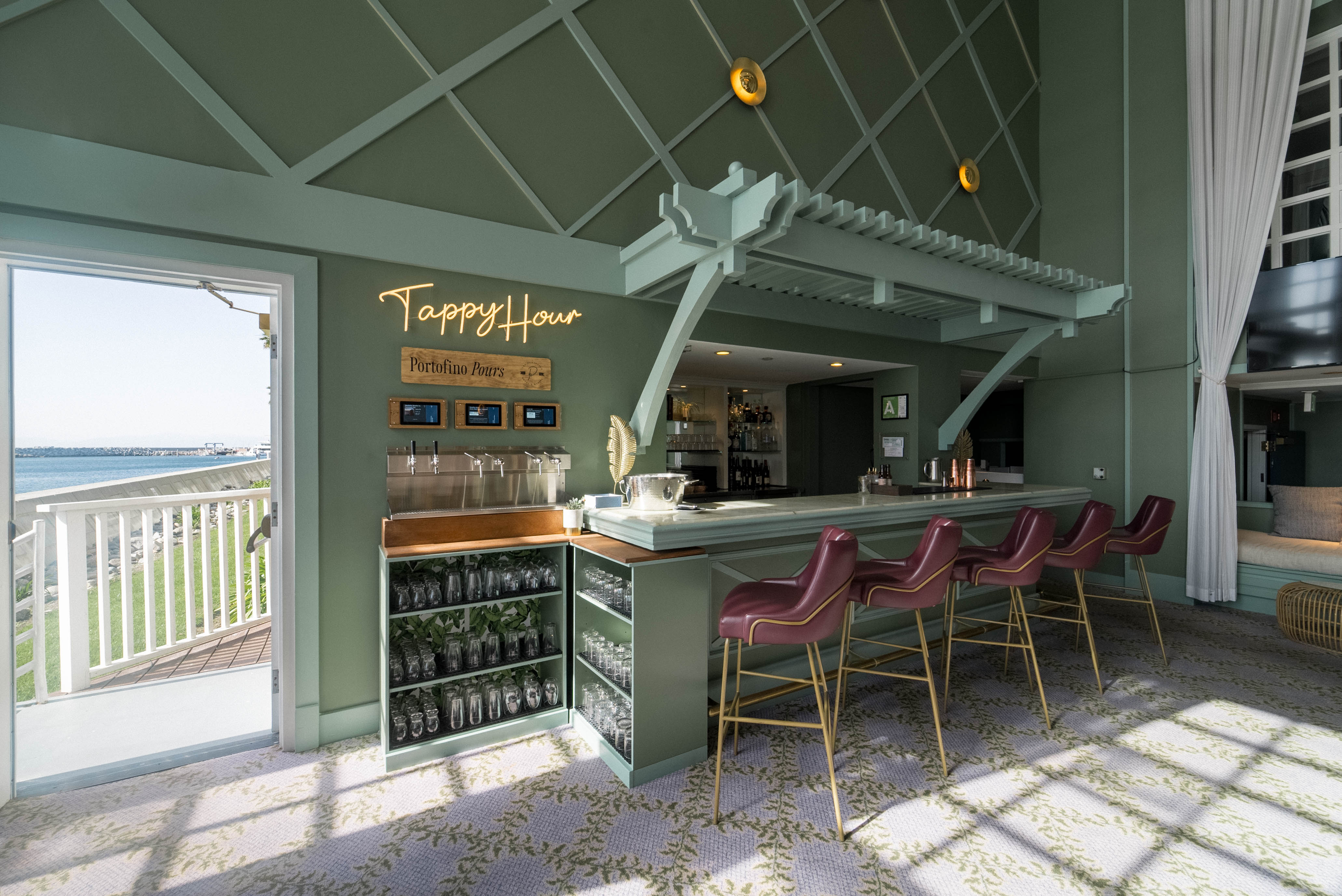 taps-wall-at-the-living-room-bar