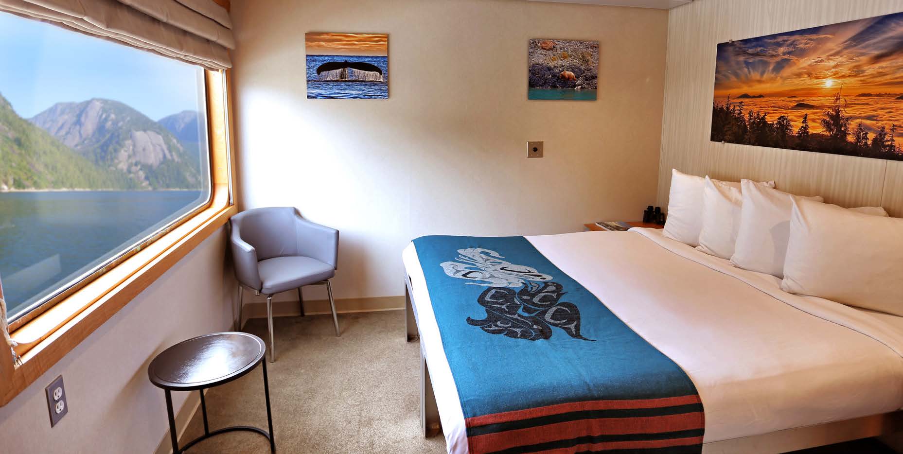 suite-onboard-the-chichagof-dream