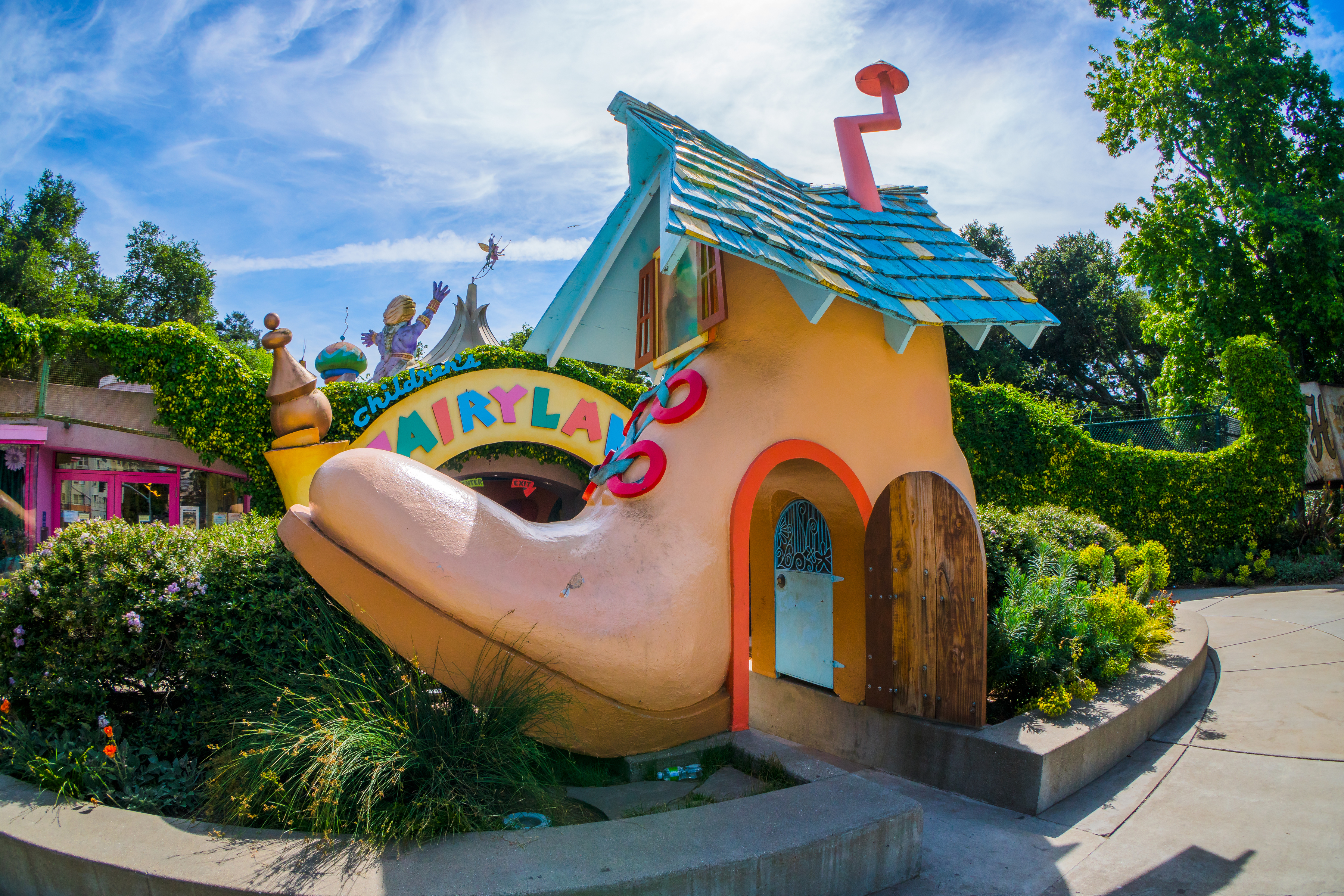 children_s_fairyland_front_outside_02-jpg