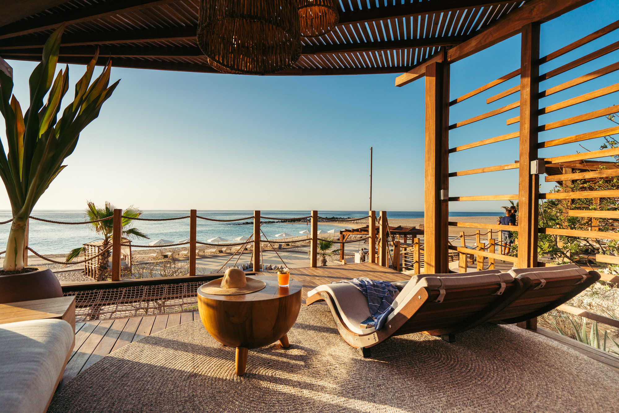 cliffside-cabanas-at-enclave-beach-club