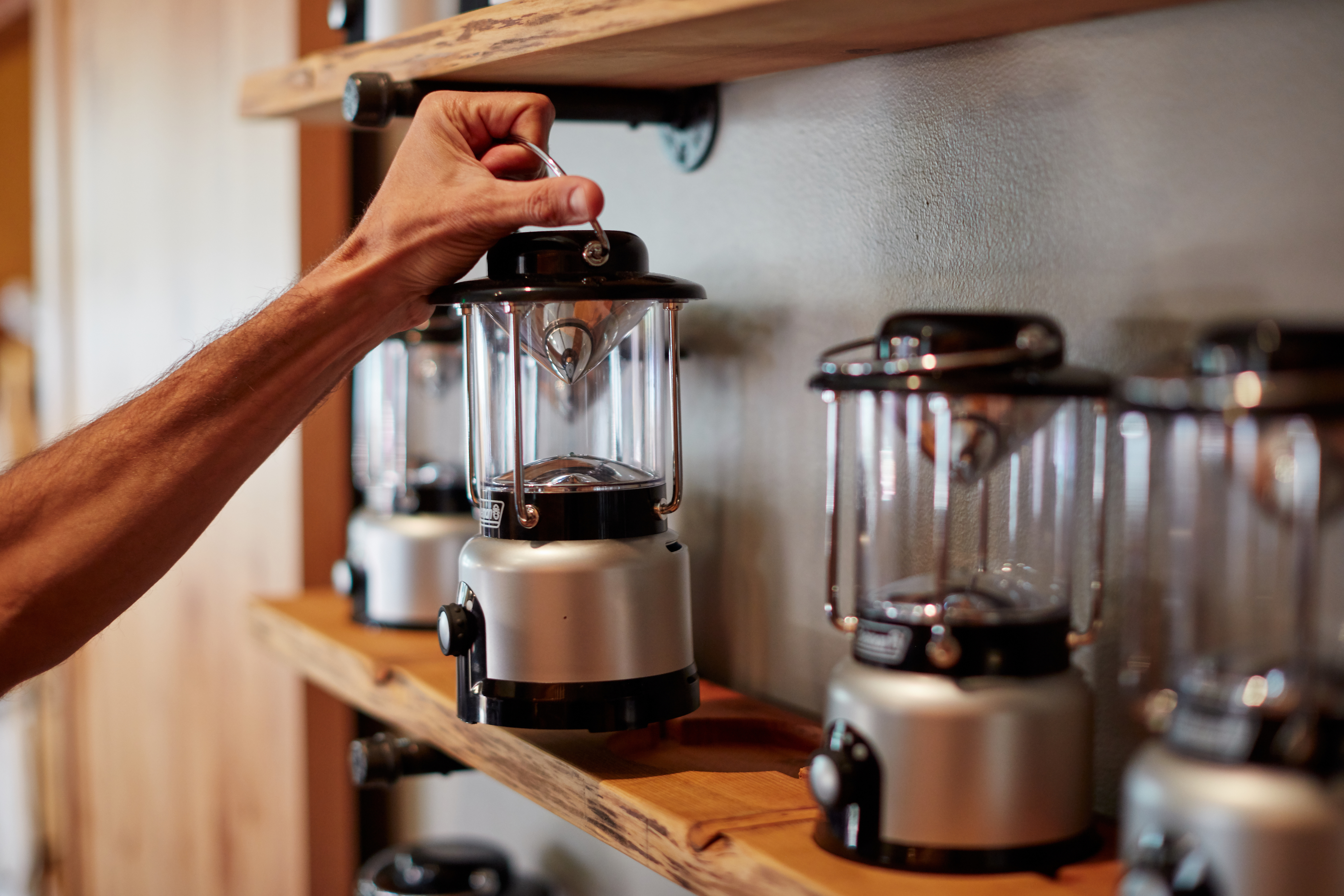 copy-of-evergreen-lodge-custom-camping-lanterns-kim-carroll-9-18_hh_0030-4800