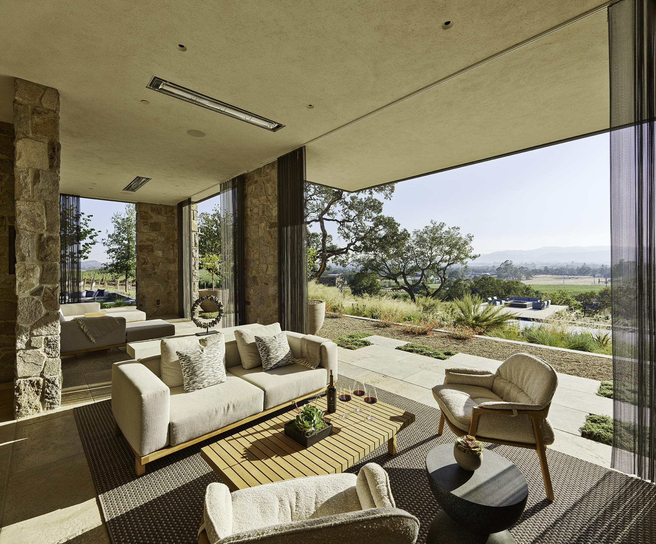 copy-of-royestate_19